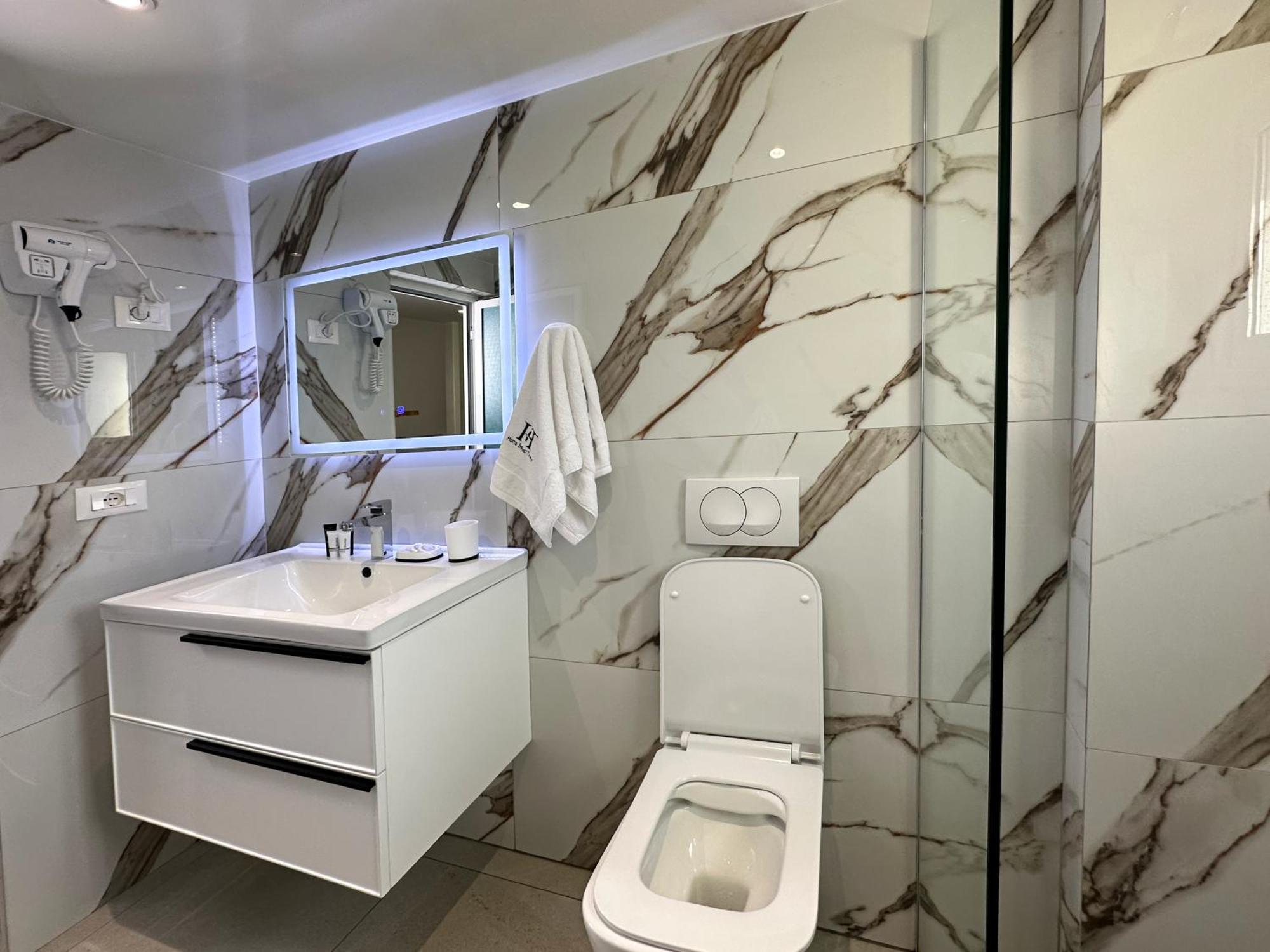 Home Select Tirana 2 Экстерьер фото